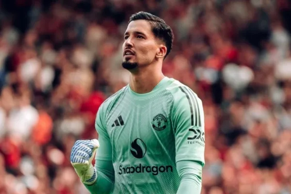Süper Lig’den yakın takip: Manchester United’da Altay kararı