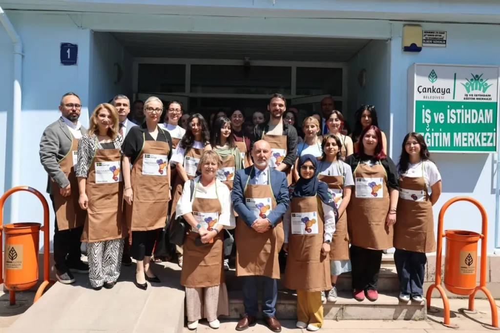 Çankaya’da genç kadınlar eğitimlerle istihdama adım atıyor