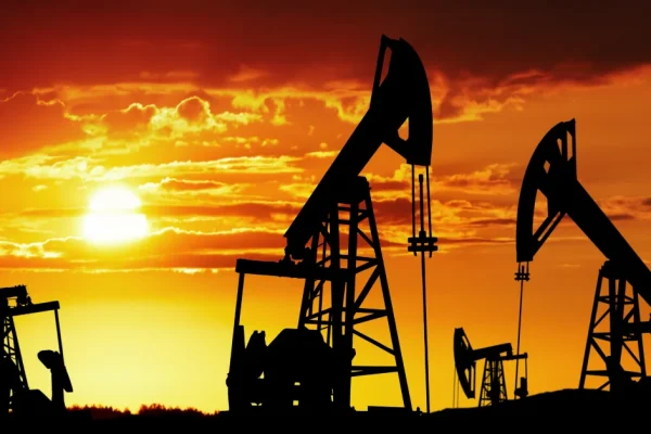 Orta Doğu’daki gerilim brent petrolü 101 dolara taşıdı