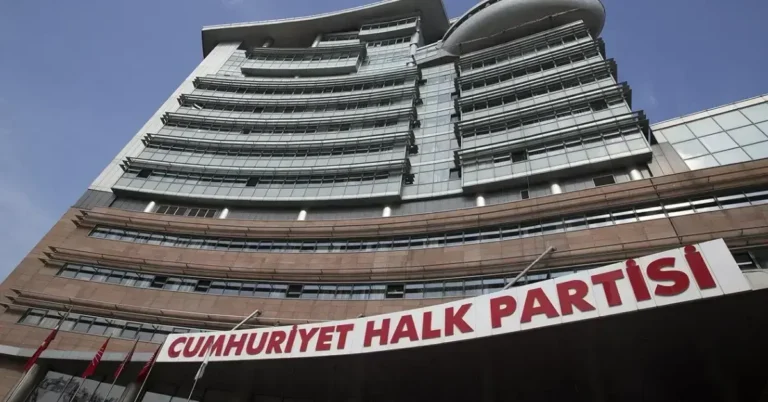 CHP’de il başkanlıklarında değişim: Antalya ve Kayseri’de yeni atamalar
