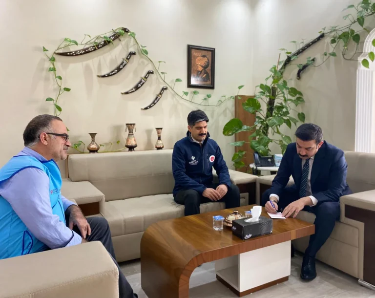 Arpaçay Kaymakamı Akköz’den Türkiye Diyanet Vakfı’na kurban bağışı
