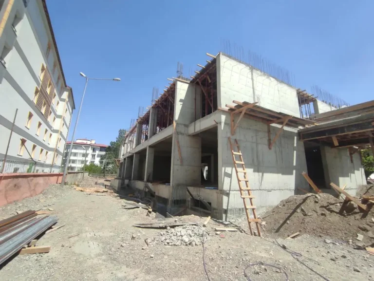 Kağızman’da eğitim yatırımları hız kesmeden devam ediyor