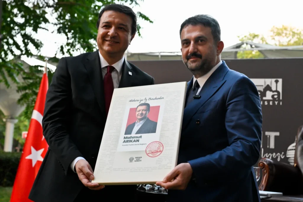 AKK “SözOnda Deneyim Paylaşım Platformu” söyleşilerinde Saadet Partisi Genel Başkanı Arıkan’ı ağırladı