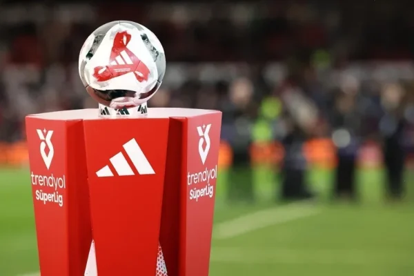 Süper Lig’de zirvenin sahibi değişti: Gençlerbirliği liderliği aldı