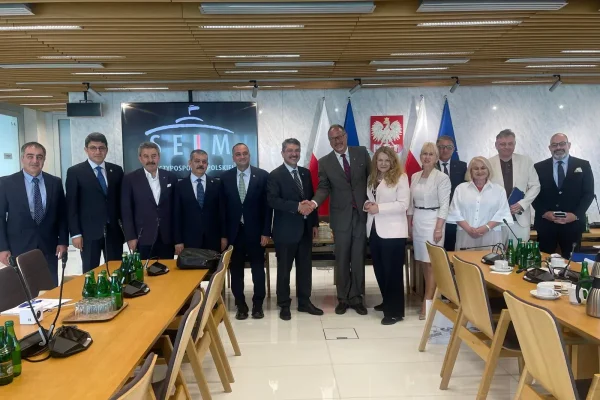 Prof. Dr. Veysel Ayhan, TBMM heyetiyle Polonya Sejm’ini ziyaret etti