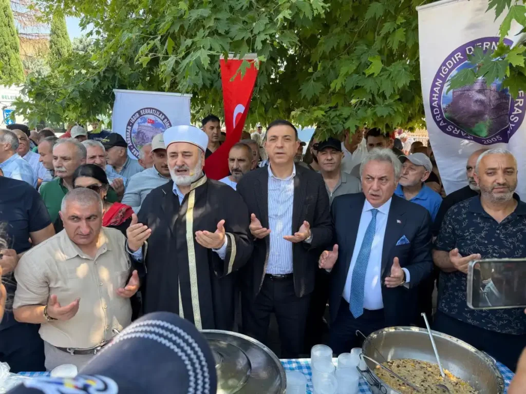 KAI Federasyonu’ndan Ankara’da geleneksel aşure ikramı