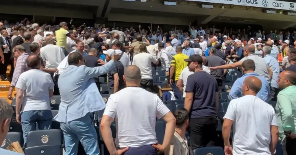 Fenerbahçe genel kurulu öncesi gergin anlar