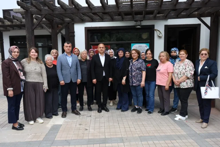 Kadınların el emeği takdir topladı