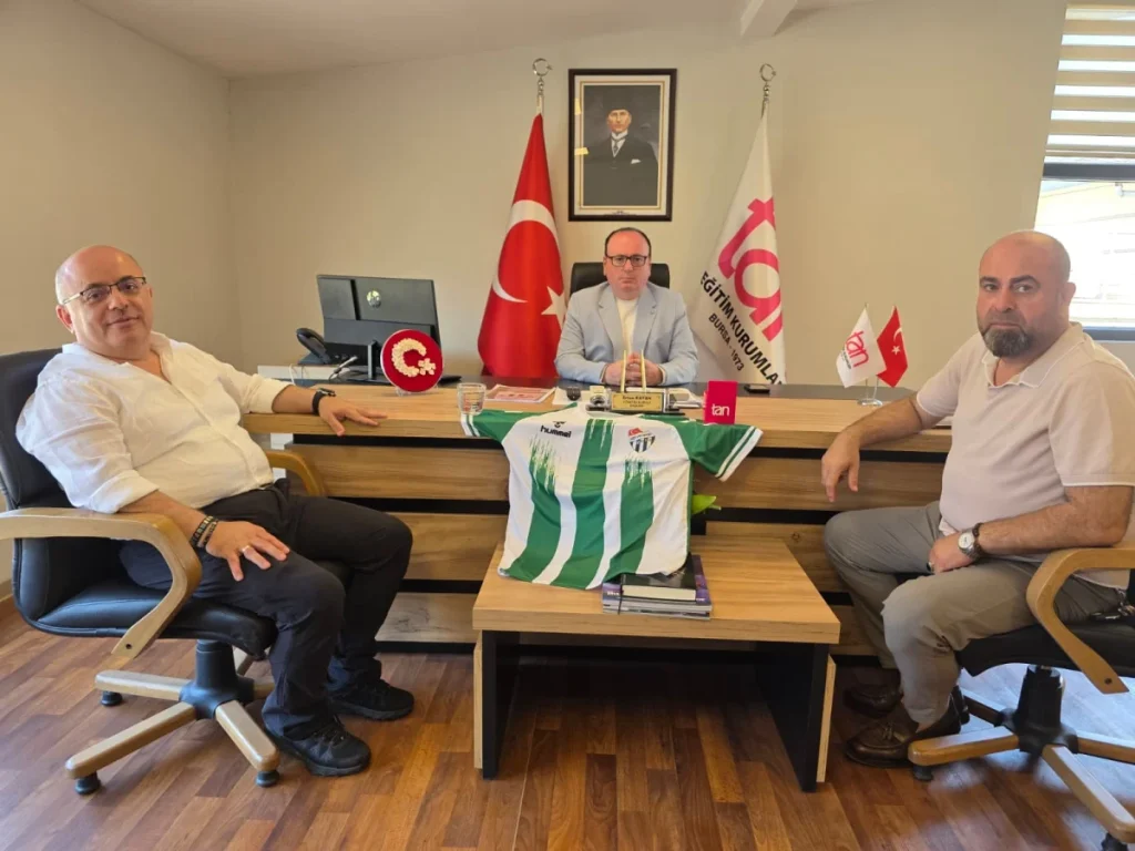 Artvinspor’un Kadın Voleybolu Projesine İş İnsanı Erten Kayan’dan destek