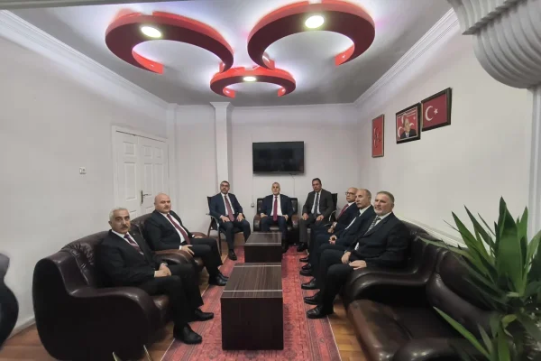 Çalışma ve Sosyal Güvenlik Bakanı Prof. Dr. Vedat Işıkhan’dan Kars’a yoğun mesai