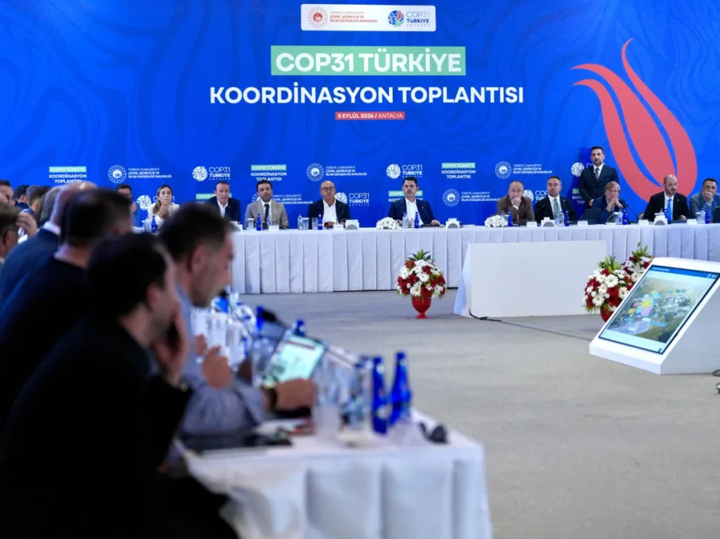 Bakan Kurum Antalya’da konuştu: “Dünya Antalya’da buluşacak”