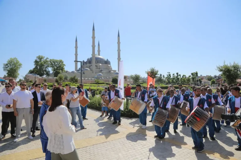 Edirne’de 665. Kırkpınar coşkusu görkemli açılışla başladı