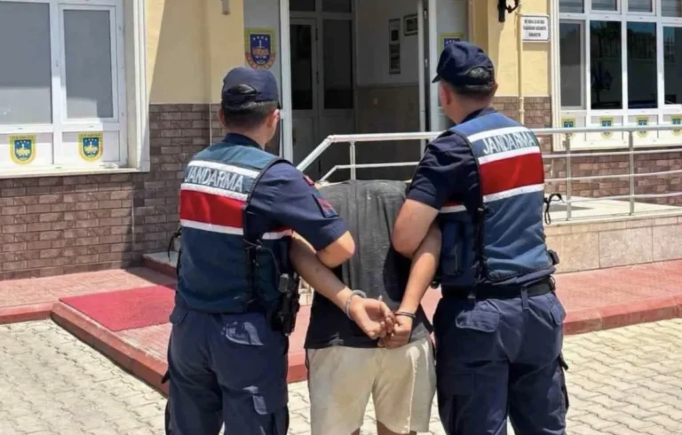 Kendini jandarma olarak tanıtan şüpheli JASAT operasyonuyla yakalandı