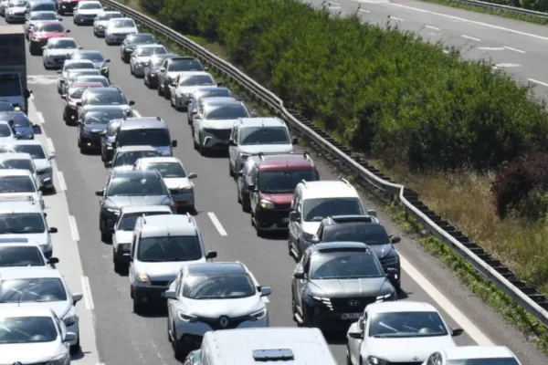 Tatil dönüşü trafiği Bolu ve Düzce’de yoğunlaştı