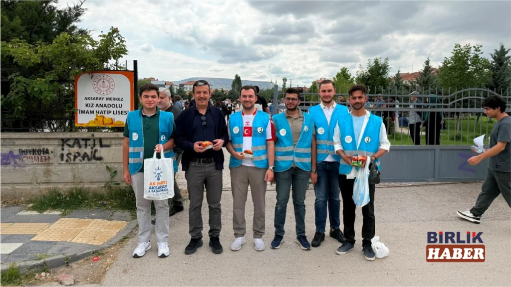 Aksaray AK Gençlik’ten YKS Adaylarına Moral Desteği