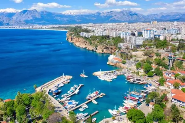 Antalya’nın nüfusu yükseldi
