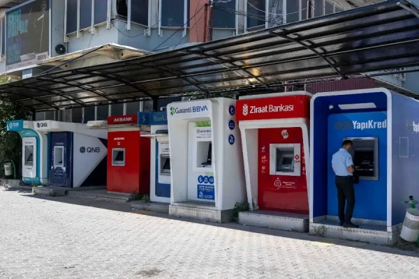Bornova’da ‘Güneş ve Yağmur’ kalkanı