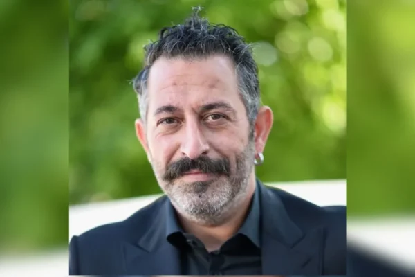 Cem Yılmaz kalp krizi sonrası tedavi altına alındı