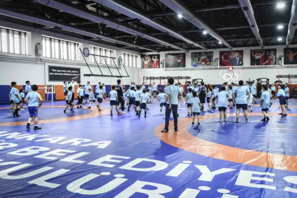 “300 Çocuk 300 Sporcu” projesiyle geleceğin sporcuları yetişiyor