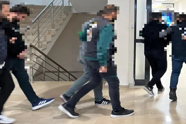Serik’te dolandırıcılık operasyonu: 4 gözaltı
