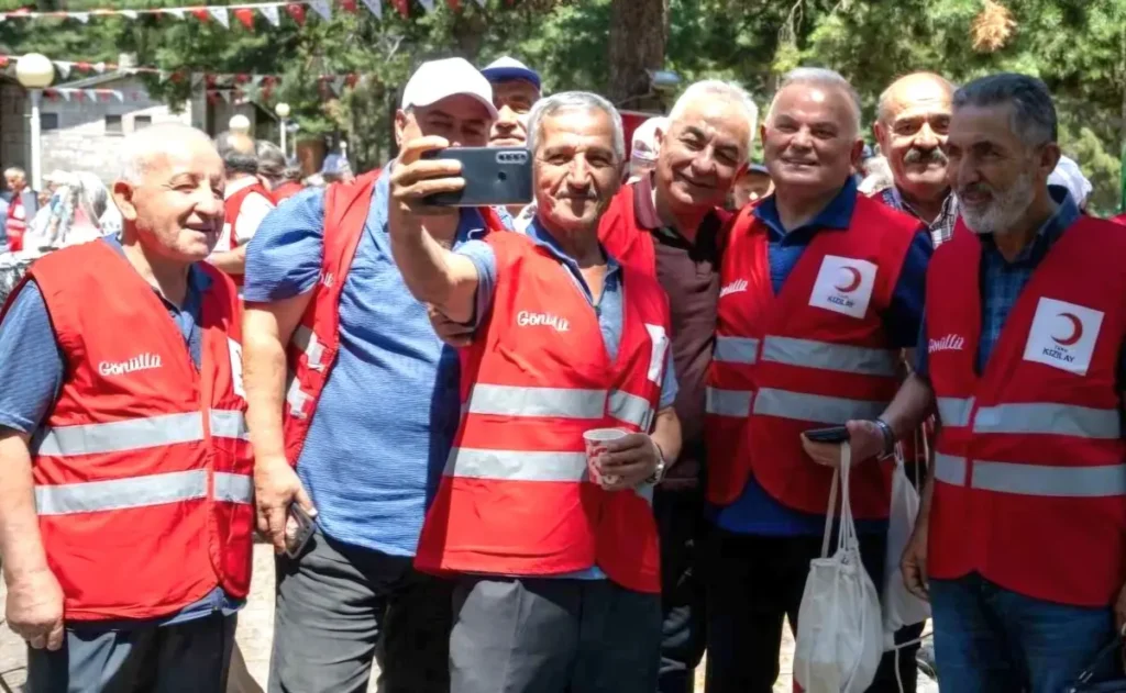 Yurt Kardeşliği 60. Yıl Buluşması duygusal anlara sahne oldu