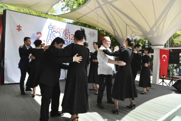 “Başkentte engel yok, şenlik var!” mottosuyla festival başladı