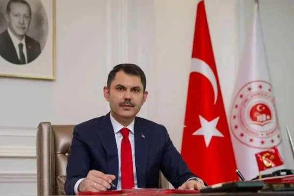 Bakan Kurum: Orman yangınlarında 65 bağımsız bölüm ağır hasar gördü