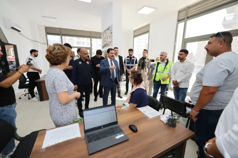 Hatay Vali’si Mustafa Masatlı her an sahada
