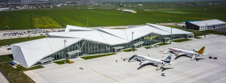 Kars Harakani Havalimanı’nda yolcu ve uçak trafiği verileri açıklandı