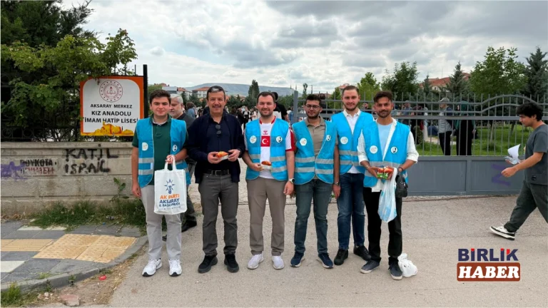 Aksaray AK Gençlik’ten YKS Adaylarına Moral Desteği