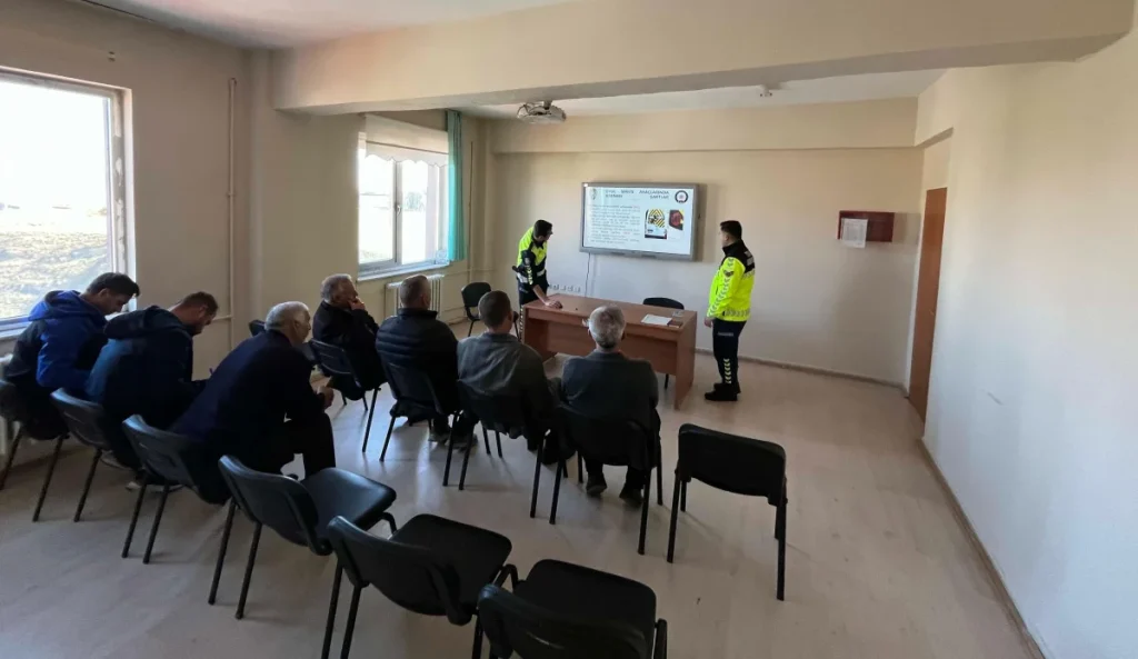 Akyaka’da Okul servislerinde trafik güvenliği ele alındı
