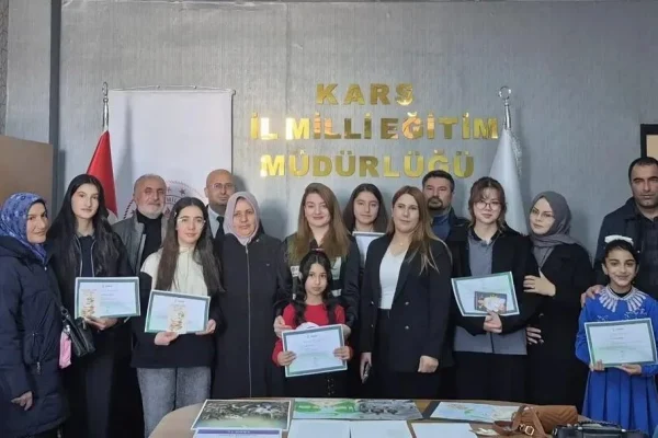 Geleceğin teminatı gençlere “Sağlıklı Nesiller” ödülü