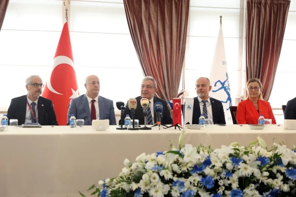 Dokuz Eylül Üniversitesi yeni akademik programlar ve yatırımlarla büyüyor