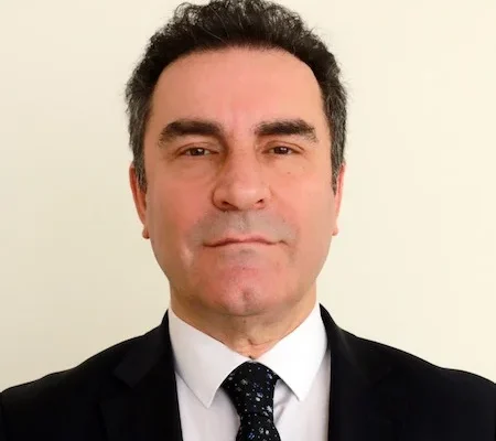 Avşar: Gösterişçi tüketim uzun vadeli ekonomik güvenliği zayıflatıyor