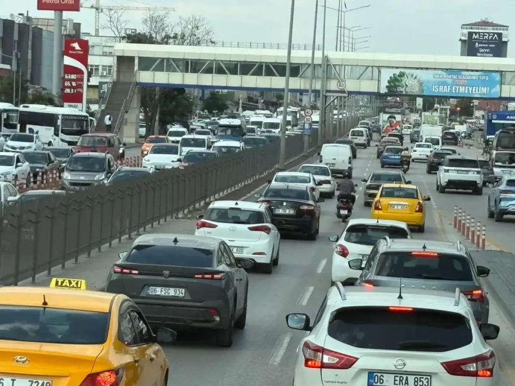 NATO Zirvesi öncesi Ankara’dan tatil göçü