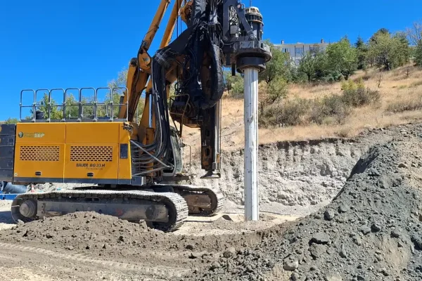 Beypazarı’nda heyelana karşı 228 fora kazık çakılıyor