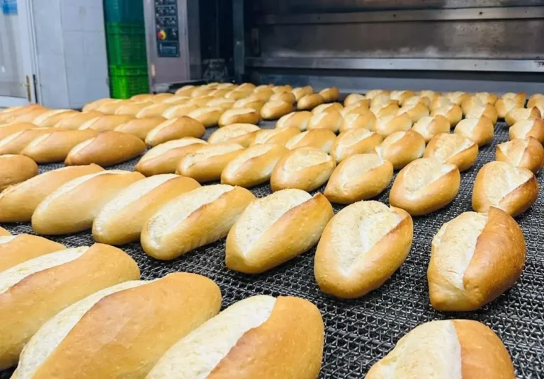 Kars’ta ekmek fiyatlarına zam: Yeni tarife 15 lira oldu