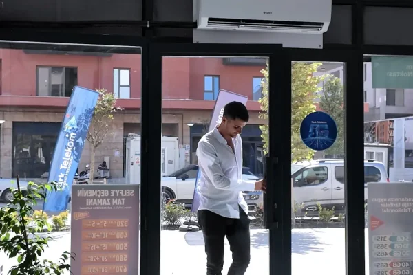 Hatay’da hayatın sesi yeniden yükseliyor: Esnaf kepenk açtı