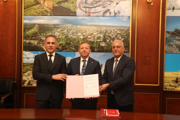 Kars’ta “Köyümde Yaşamak İçin Bir Sürü Nedenim Var” protokolü imzalandı
