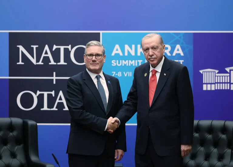 Cumhurbaşkanı Erdoğan, Birleşik Krallık Başbakanı Starmer ile bir araya geldi