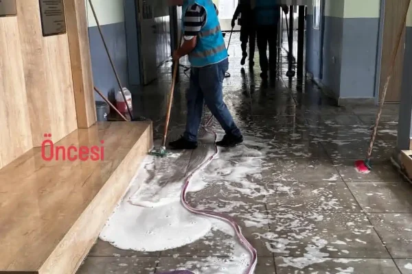Kars’ta Necip Fazıl Kısakürek İlkokulu’nda Kapsamlı Temizlik Çalışması