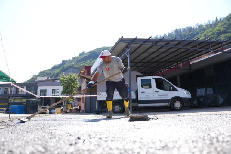 Giresun’da üstyapı çalışmaları farklı noktalarda sürüyor