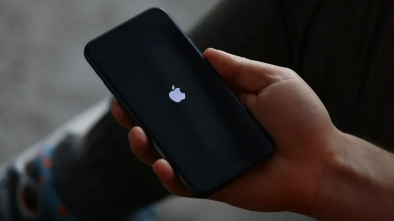 Yeni tanıtılan iPhone’ların ardından eski modellere de zam geldi