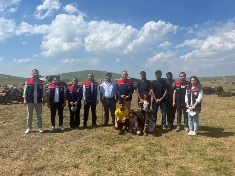 Kars Tarım ve Orman İl Müdürü Enver Aydın’dan Digor yaylalarında sağlık taraması