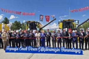 “Çiftçinin emeğine güç katan yatırım: 6. Etap Tarım Makineleri Parkı açıldı”.