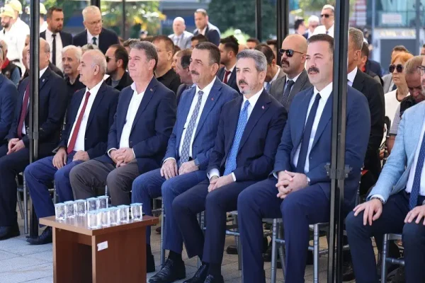 Amelebirliği 103. kuruluş yıl dönümünü törenle kutladı
