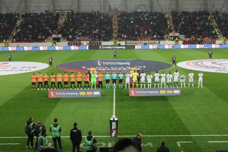 Arca Çorum FK, Rizespor’u 2-1 mağlup etti