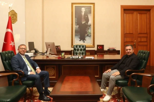 Mülkiye Başmüfettişi Hüdayar Mete Buhara’dan Vali Ziya Polat’a ziyaret