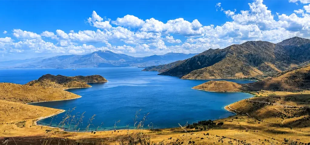 Van Gölü’nün saklı güzelliği milli park oldu