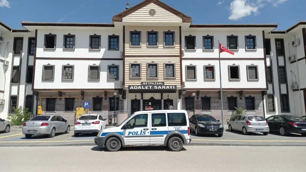 Beypazarı Adliyesinde görev süreleri sona eren Hâkim ve Savcılar başka yerlere atandı